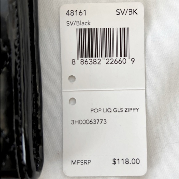 COACH POPPY LIQUID GLOSS ZIPPY WRISTLET #48161 Black NWT - Picture 4 of 5